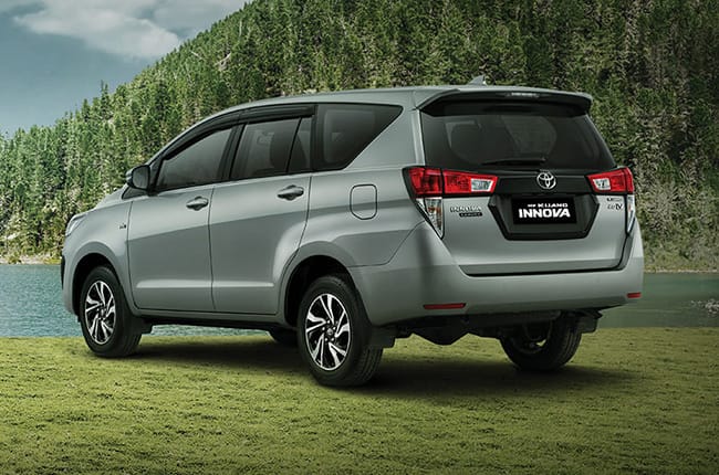 Premium SUV (Innova) 5