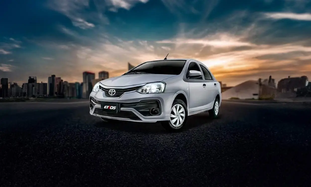 Premium Seadan Etios 2